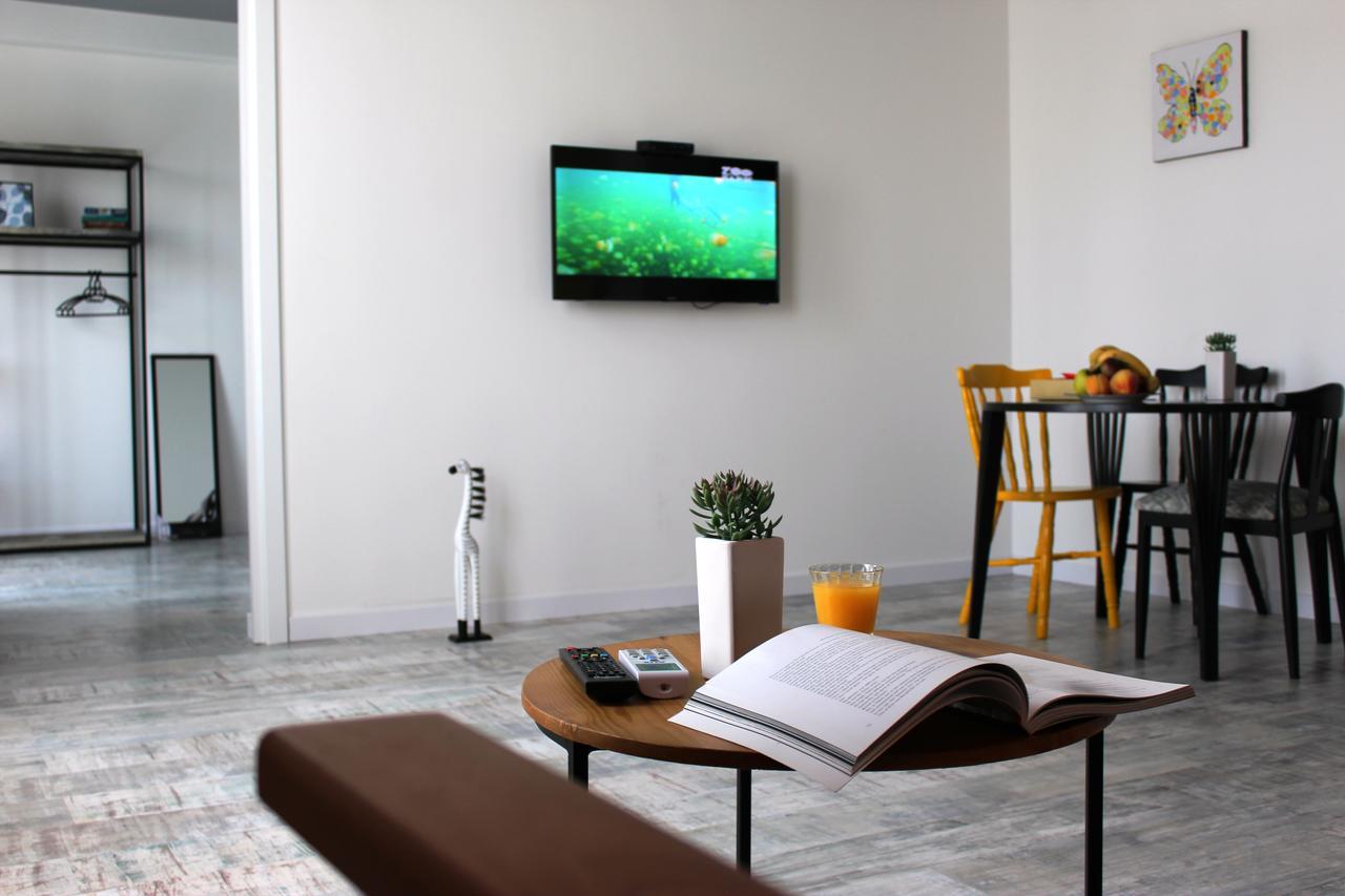 City Center Apartments By Happy Place Tbilisi Buitenkant foto