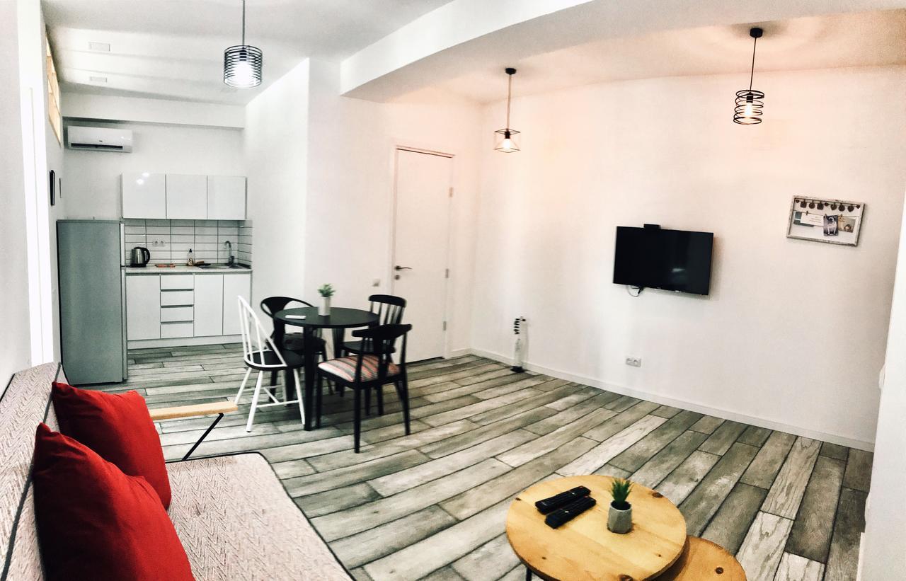 City Center Apartments By Happy Place Tbilisi Buitenkant foto